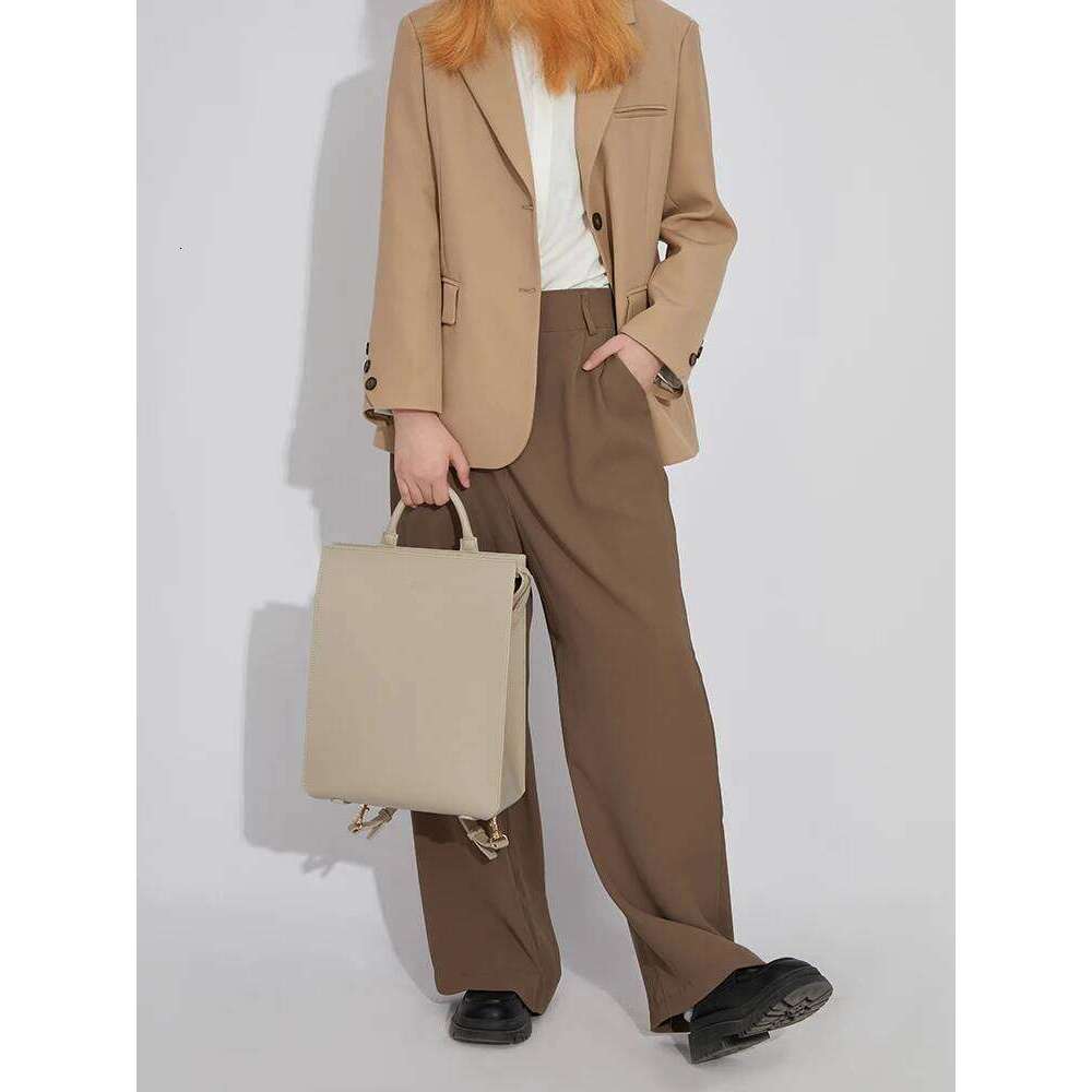 Designer Bag Tote Bag Shoulder Bag New Niche Design Genuine Leather Simple Casual Versatile Work And Commuting Large Capacity Backpack For Women