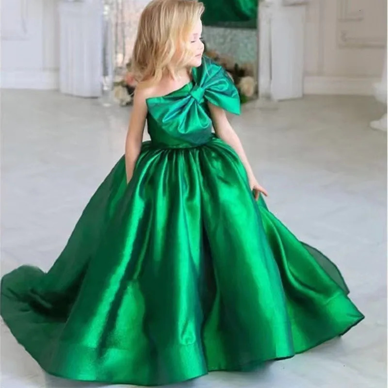 Green Fluffy Flower Girl Wedding Dress Satin Sleeveless Bow Childrens Princess Birthday Party First Exchange Ball Dress 250403