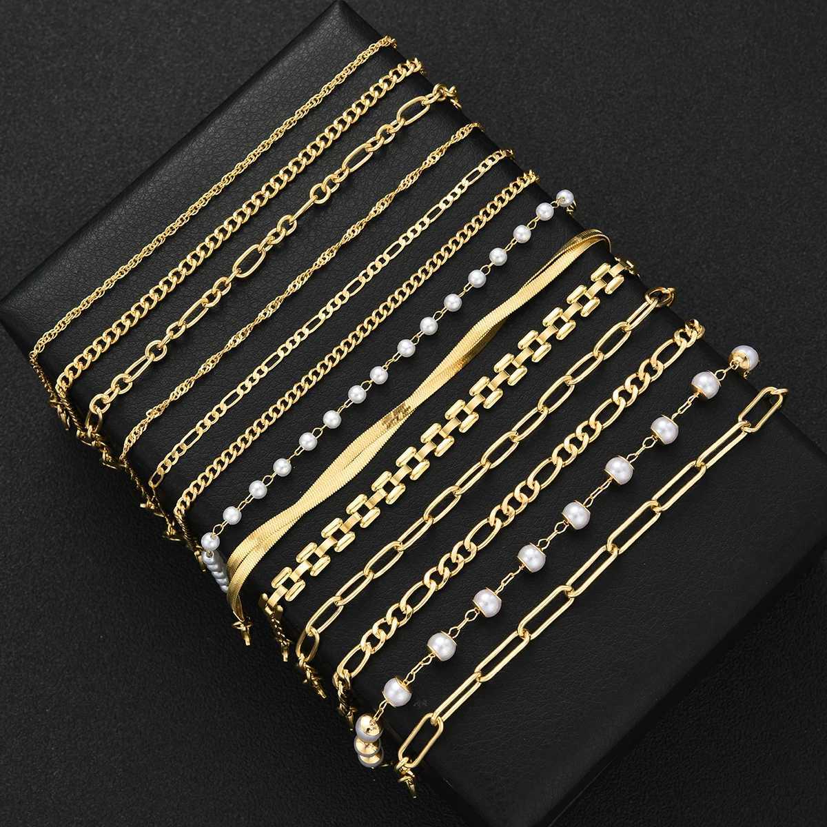 13pcs Fashion Geometric Pearl Bracelet Set for Women Simple Boho Gold Color Twist Smooth Chain Design Bracelets Elegant JewelryT251110