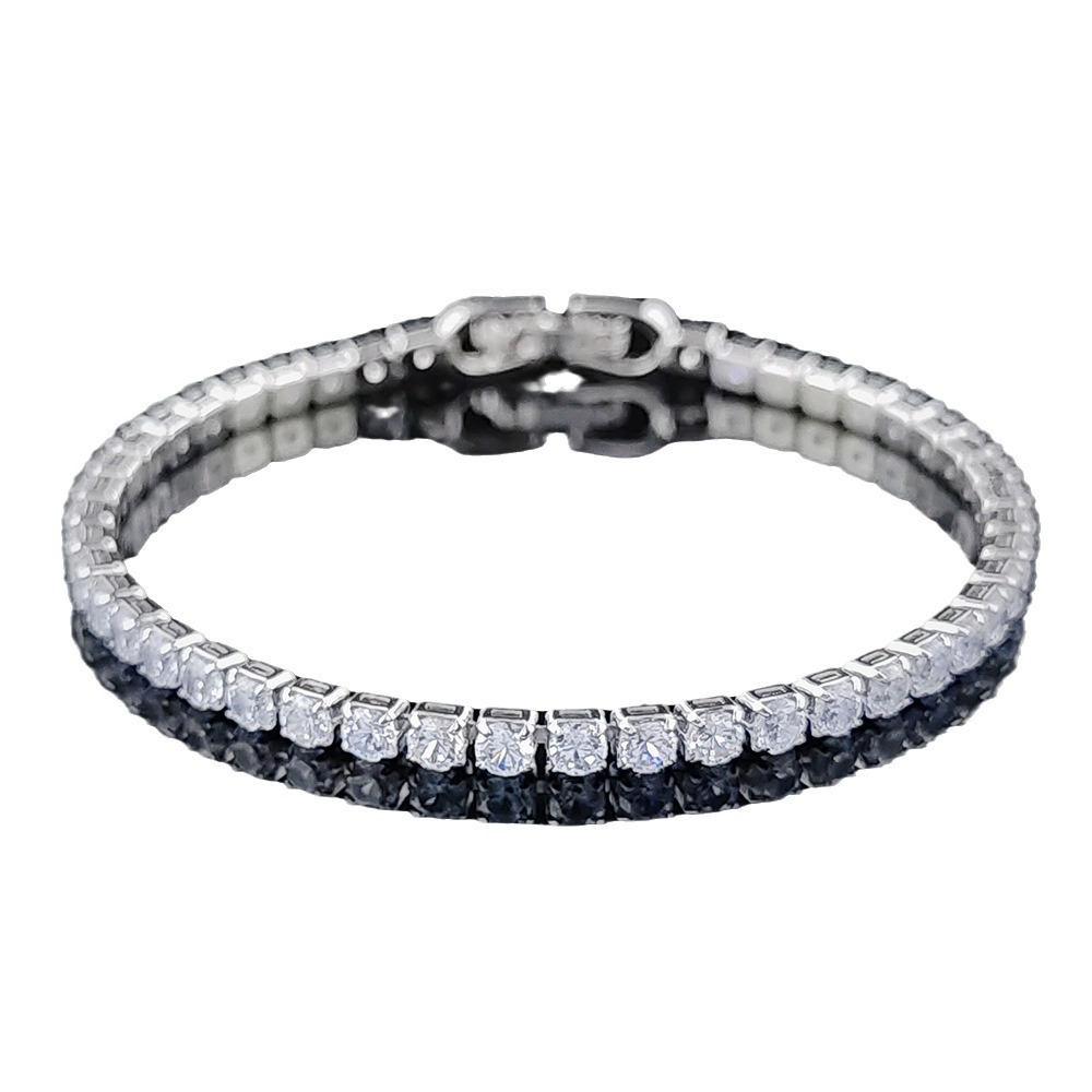 Women's Full Diamond-Accented Cuban Link Bracelet - Shiny Zircon Details
