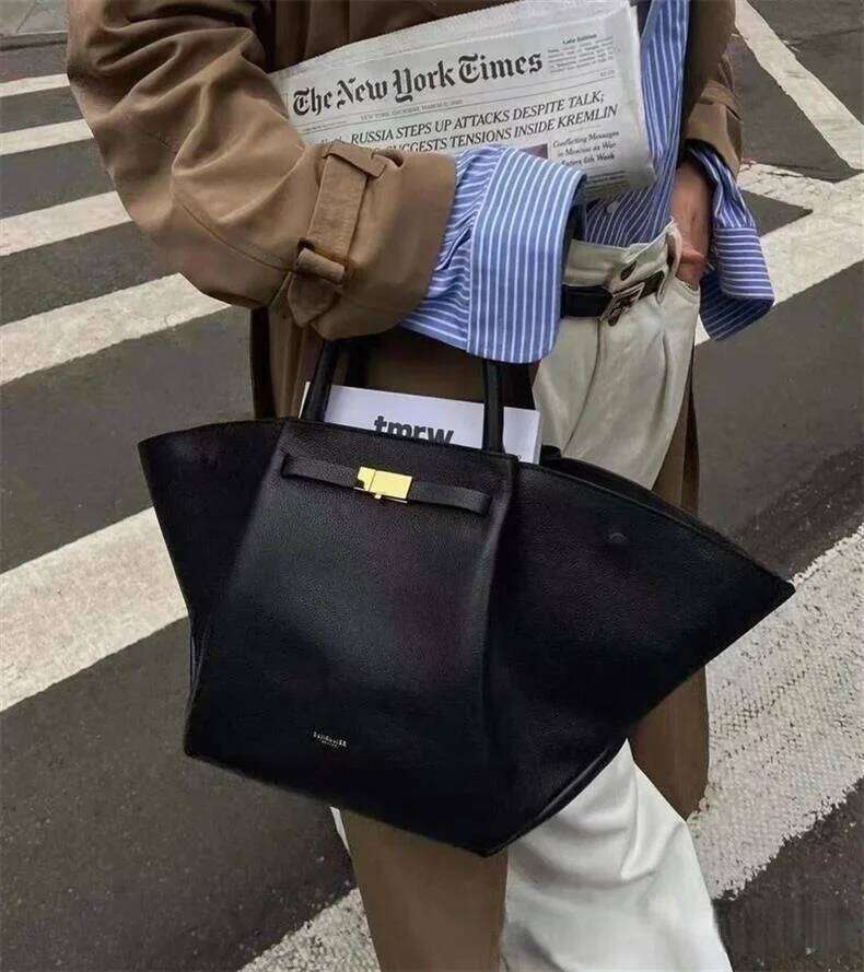 Wing-shaped Handbag Dumpling-shaped Large Capacity Tote Crossbody Commuter Versatile Everyday Bag Soft