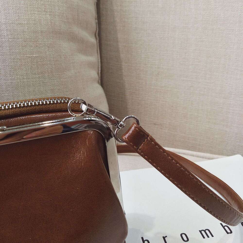 Double Layer Retro Clip for Women New Korean Version Versatile Crossbody Small Simple Single Shoulder Women's Bag Elegant Handbag