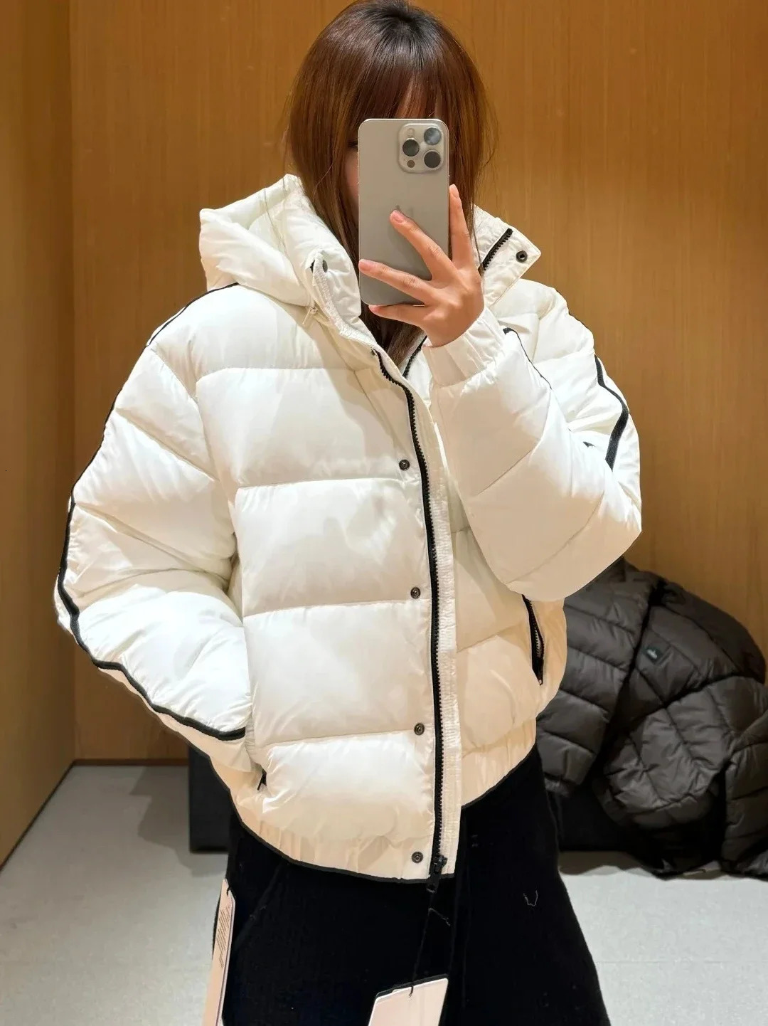 Fashion Warm Padded Jacket Women Winter Parkas Long Sleeve Hooded Bread Cotton Clothes Female Sports Thick Outerwear 251110