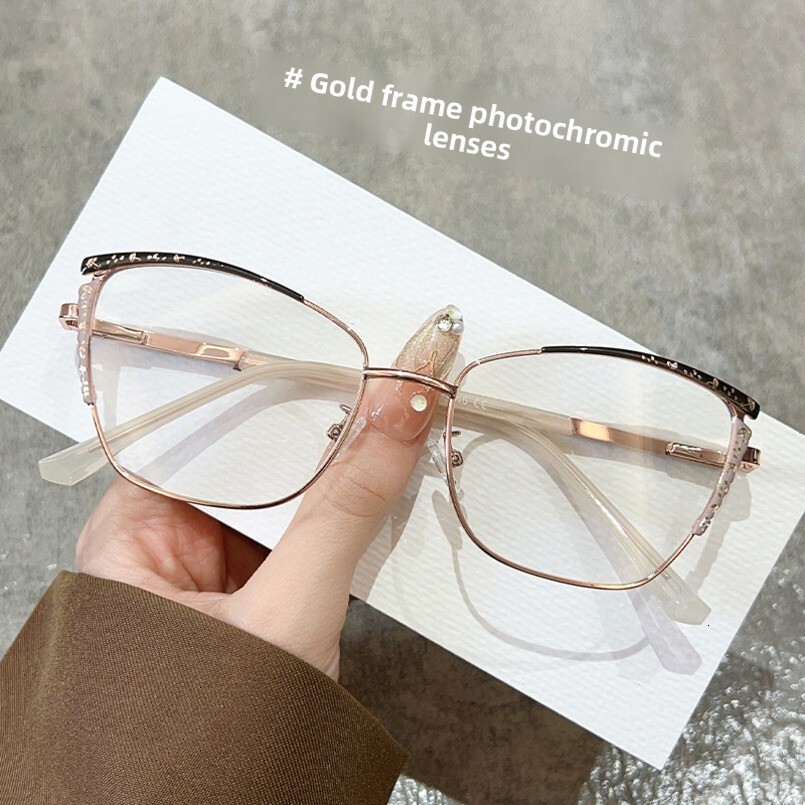 European and American Latest Retro Men's Trendy Color-Changing Sunglasses Driving Internet Celebrity Personality Small Frame Square Glasses Women