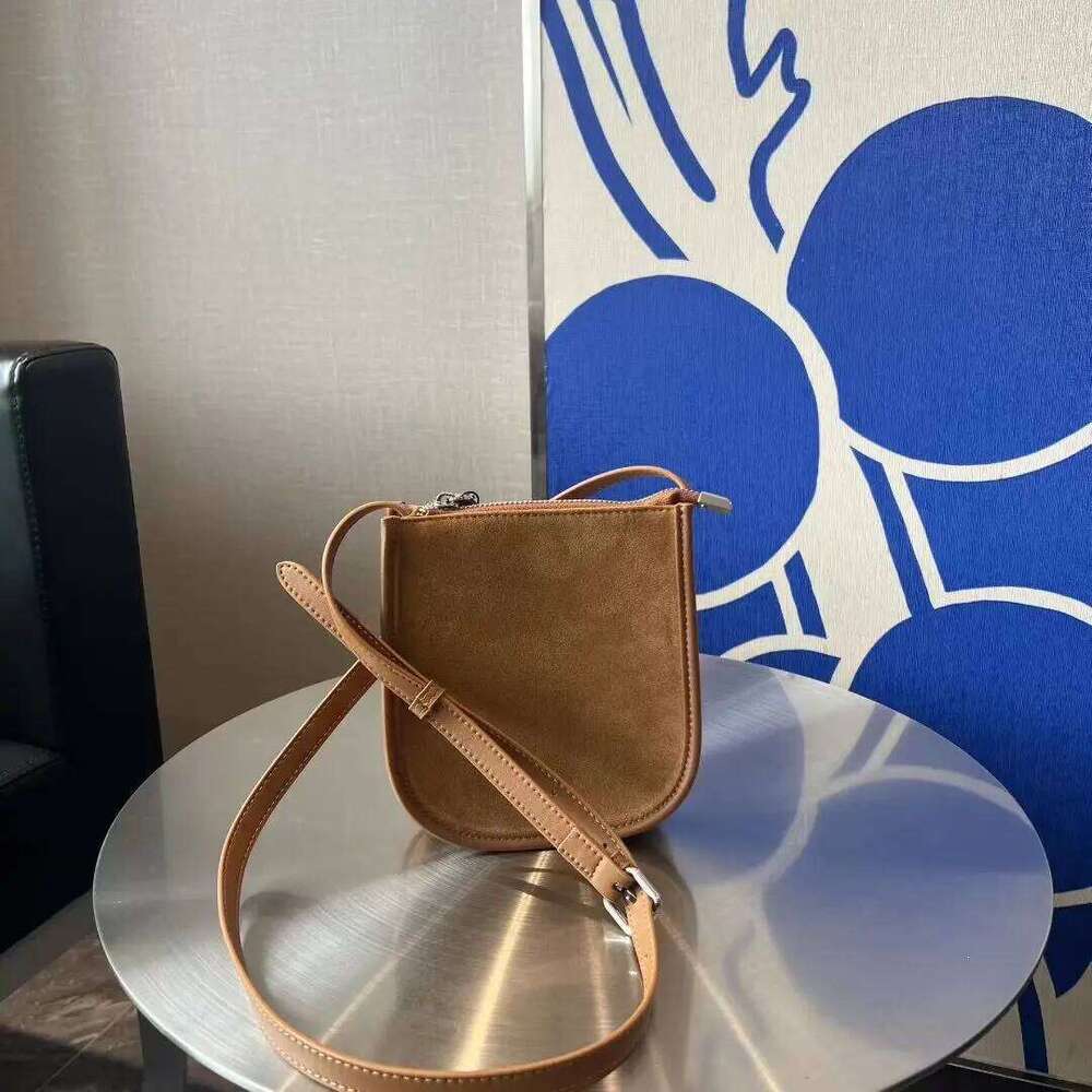 New Mini Fahsion Bucket Shoulder Leather Deer Skin Phone Lightweight Travel Shopping Slant Bag Vintage Girl Bag St251110