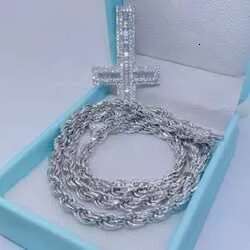 necklace moissanite chain Pendant Necklaces Whiote Gold Sier Vvs Moissanite Dia Iced Out Hip Hop Pass Tester Upside Down Cross