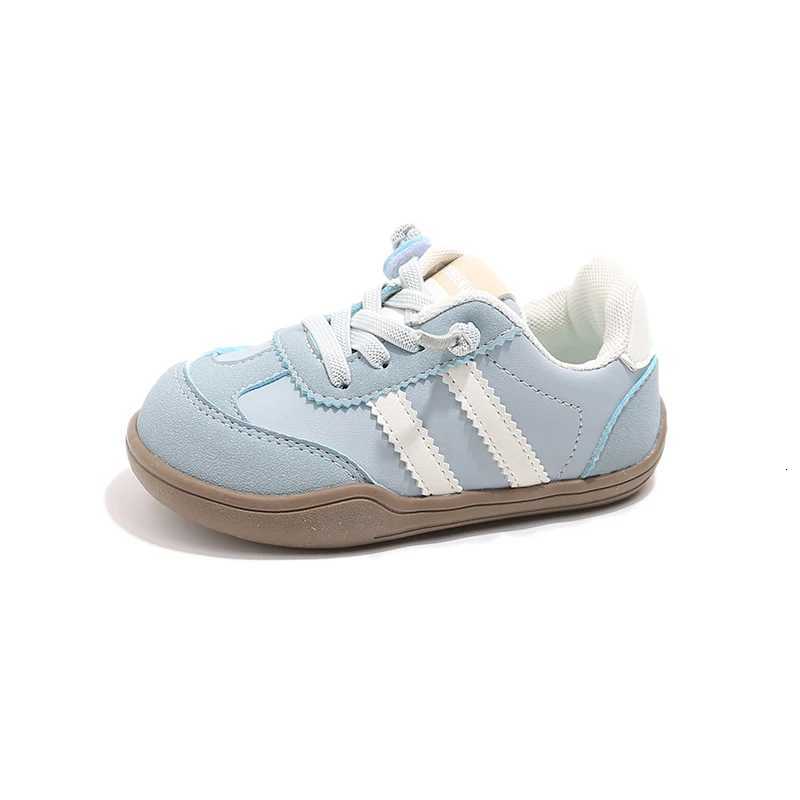 Kids Running Shoes Striped Classic Children Flats Sports Shoes Soft Sole 2025 Autumn New Girls Casual Shoes Fashion Comfortable W251110