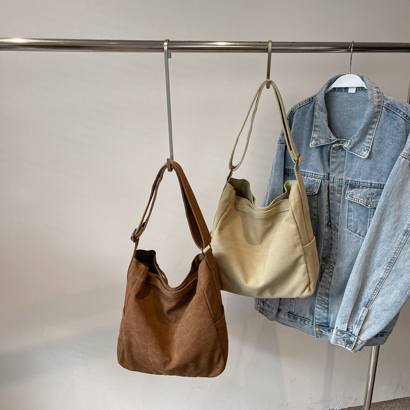 Ladies' autumn vintage high-end wide shoulder bag, casual simple versatile crossbody bag, high-end commuting leisure bag, shopping bag, versatile