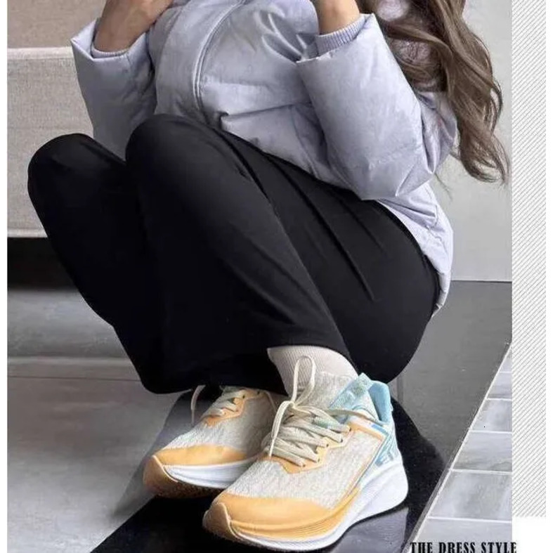 Jifffly 2025 Unisex Spring And Autumn New Lightweight Soft Sole Shock Absorption Couple Running Sports Shoes