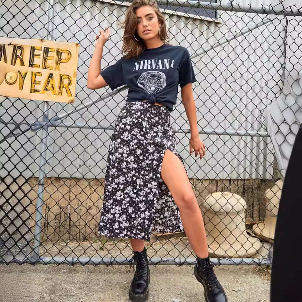 2021 ral leopard print high waisted elastic slit long A-e skirt for women in 2025, versatile new trendy clothing ins