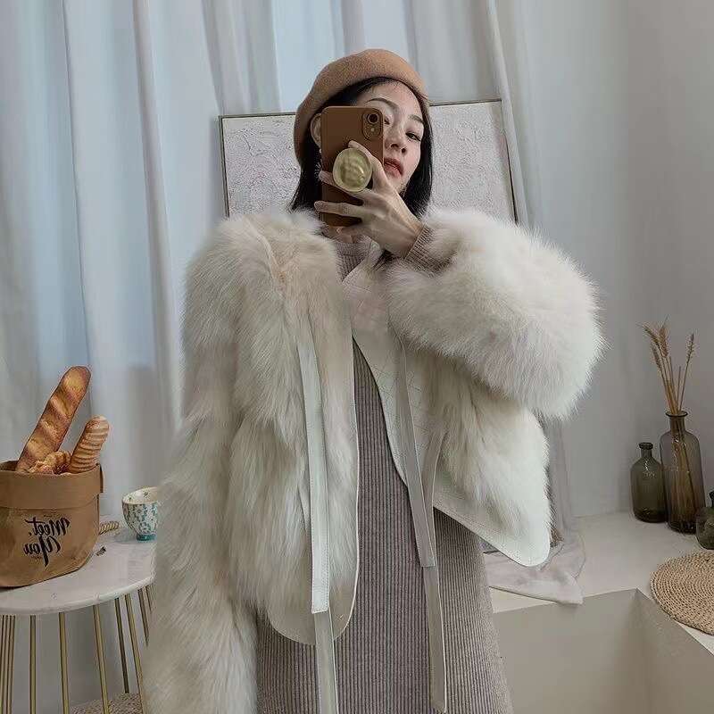 Elegant Autumn Winter Socialite New for Women Style Young Homebody Short Fashion Integrated Fur Coat