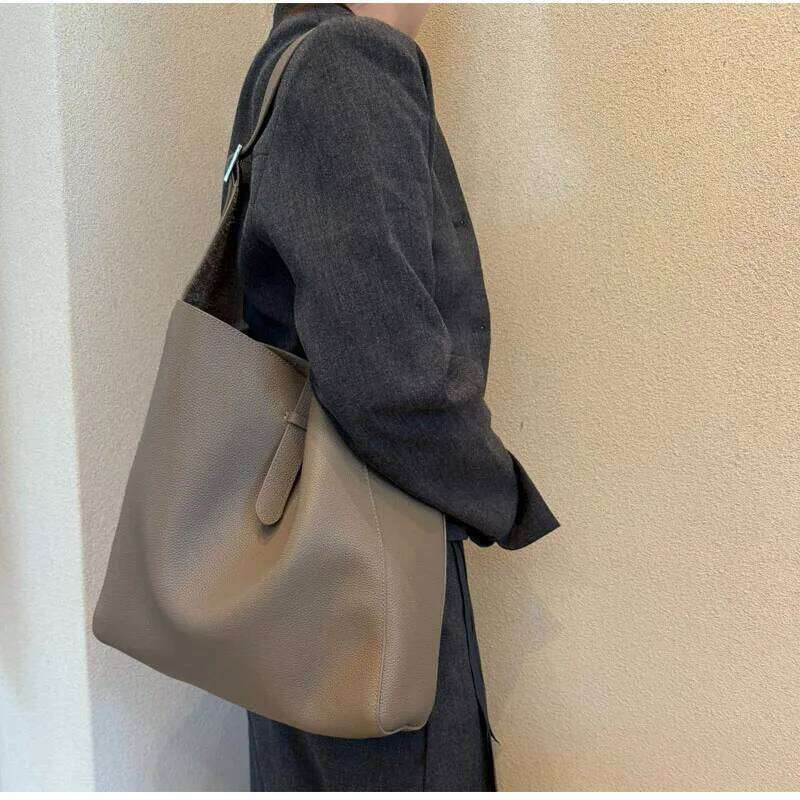 Bucket Shoulder Tote Handbag Women Luxury Fashion Cowhide Leather Shopping Office Slant Large-Capacity Commuting Bag St251110