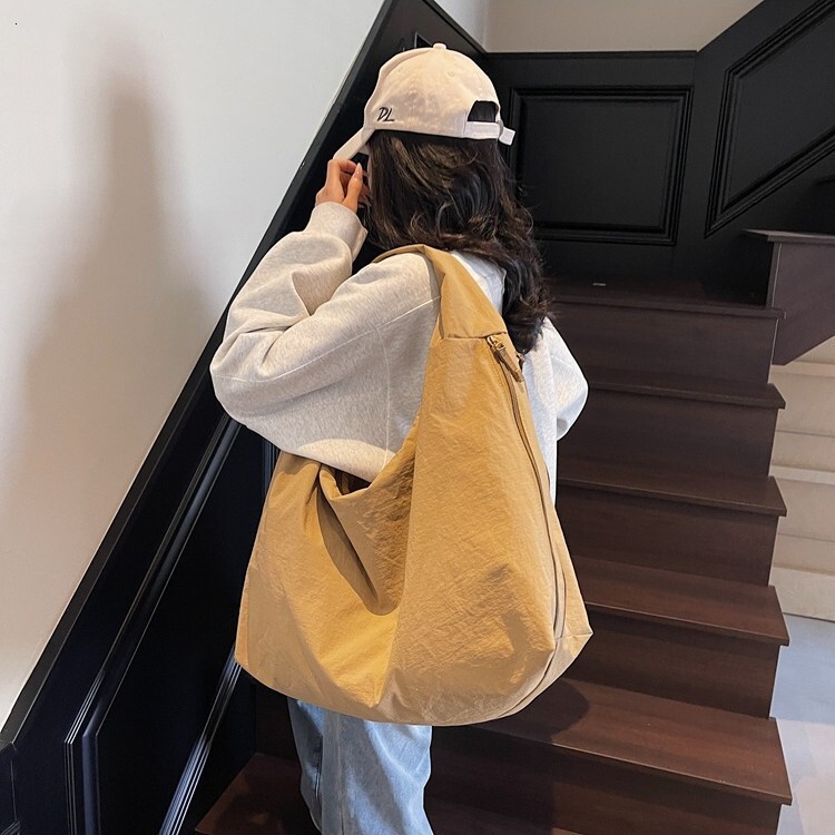 Nylon Tote Large Capacity Trendy Lazy Style Casual Shoulder Korean Version Daily Simple Commuter Bag Versatile