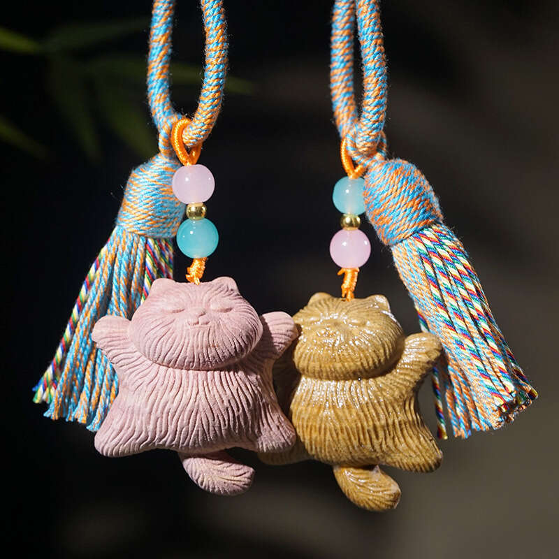 Sandalwood Carved Lying Cat Cute Pet Pendant Phone Chain Bag Tassel Wooden Ornament