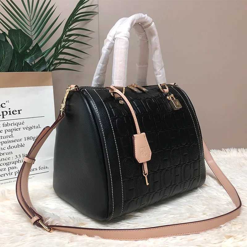 Zipper Tote Bag Lock Design Large Capacity Letter Print Commuter High Quality Vintage Fashion Multifunctional Womens Tote Bag K251110