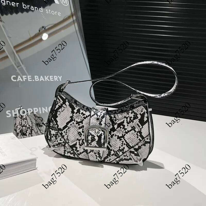 2025 Hot Sale Snake Handbag Multi Pocket New Leopard Zebra Print Bag, for Women Trendy