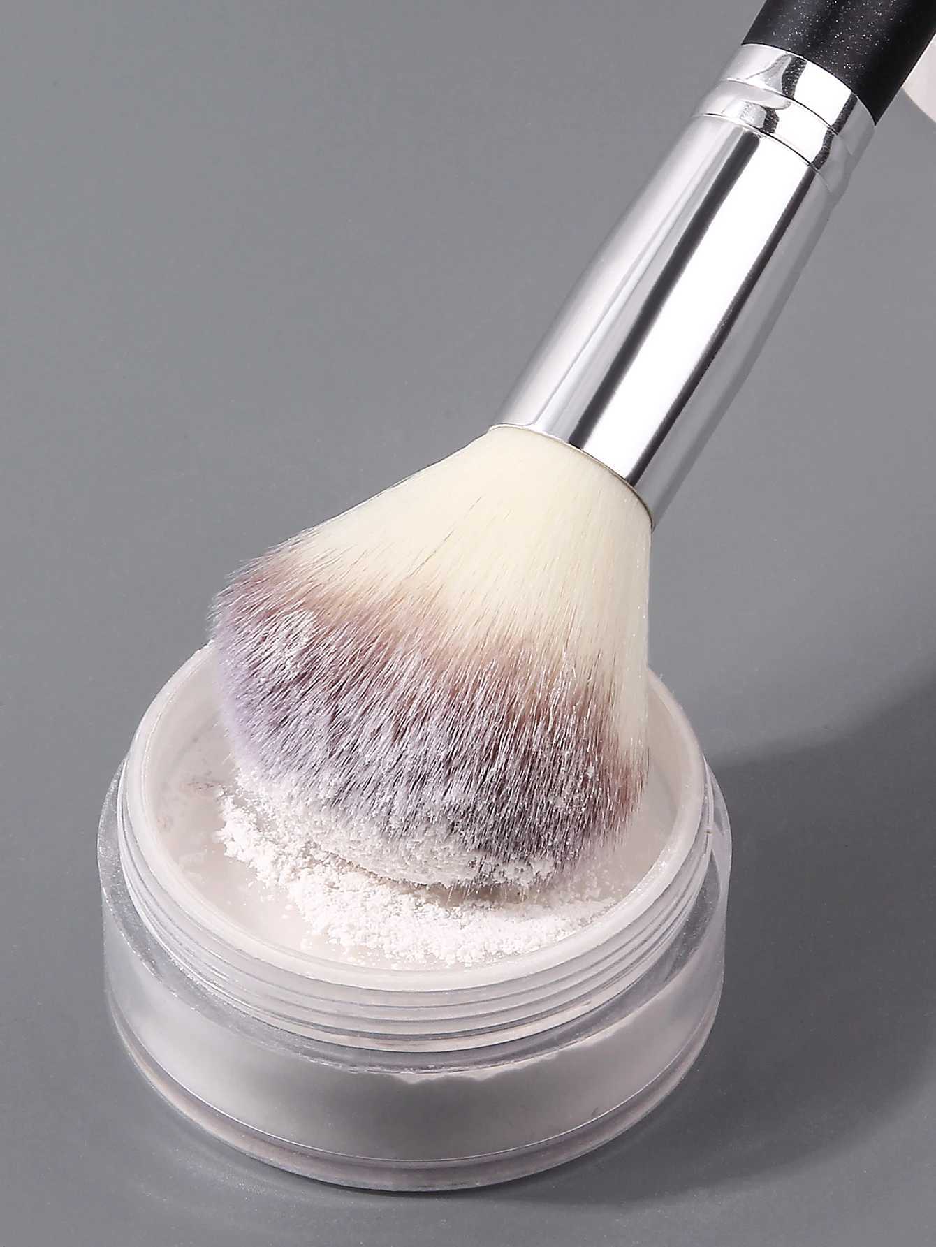 Multi-functional three-color bristle blush brush contouring brush synthetic fiber wooden handle professional makeup brush L251110