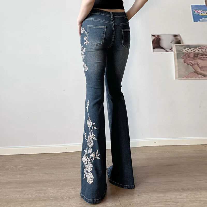 Flare Pants Jeans Women Embroidery Boot Cut Low Waist Washed Distressed Pockets Floor Length Streetwear 2025 Denim Trousers C251110