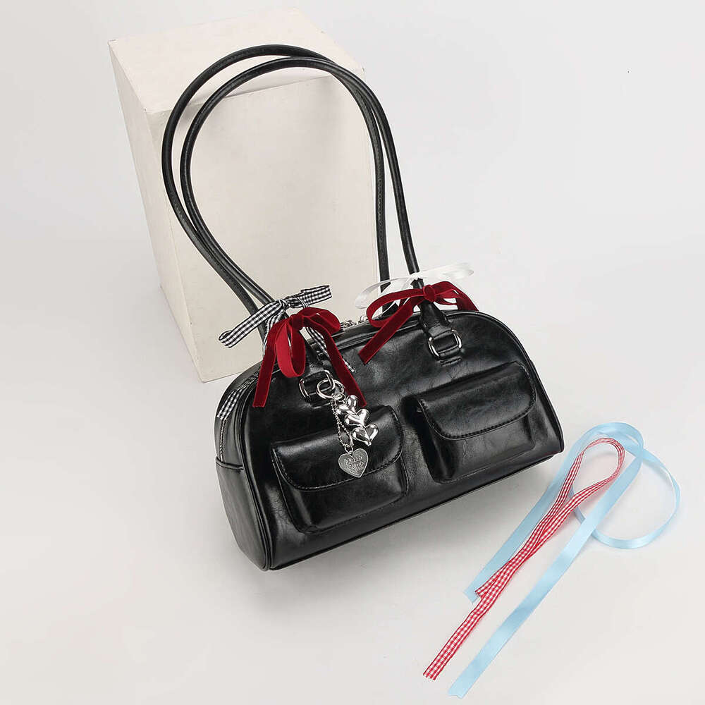 Korean niche spliced shoulder Yunzhen same style dizziness pin bowg Boston armpit bag women chubby 2025 temperament versatile new trend clothing ins