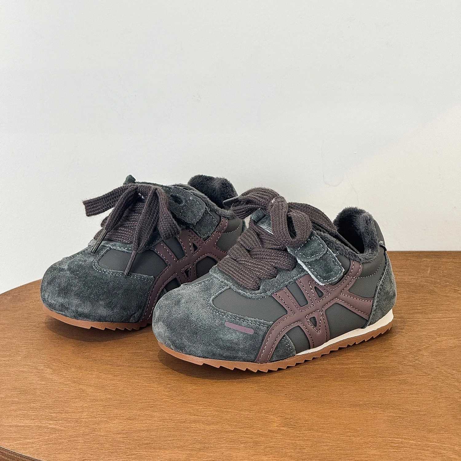 Winter New Childrens Boys Girls Casual Retro Fleece-lined Lightweight Comfortable Sneaker Kid Toddlers Casual Warm Sports ShoesT251110