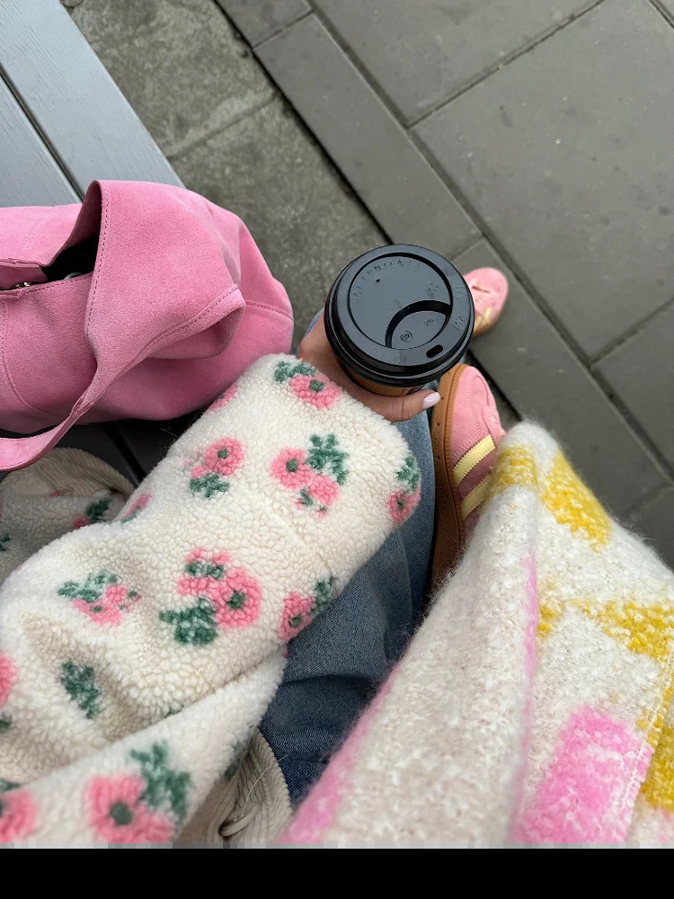 Flower Printed Cropped Fleece Jacket Women Fashion Round Neck Single Breasted Pocket Loose Jackets Lady Daily Autumn Office Coat 251110