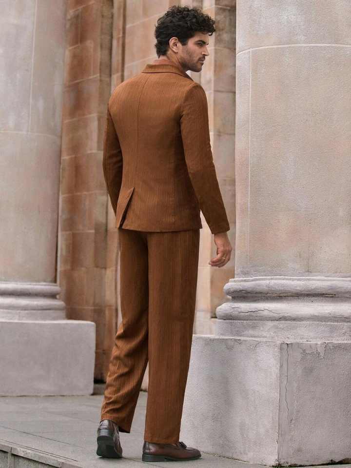 Classic Men Suit 2 Pieces Jacket Pants Double Breasted Peaked Lapel Casual Occasion Street Photography Party Customized