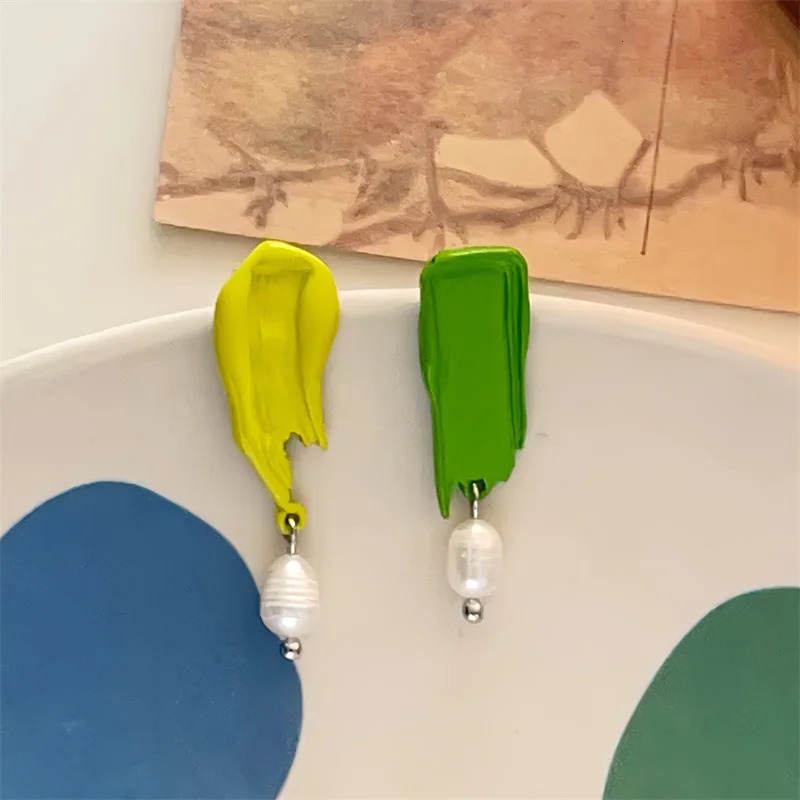 XIALUOKE Colorful Enamel Asymmetrical Metal Pearl Drop Earrings For Women Girls Fashion Romantic Jewelry Holiday Jewelry 250409