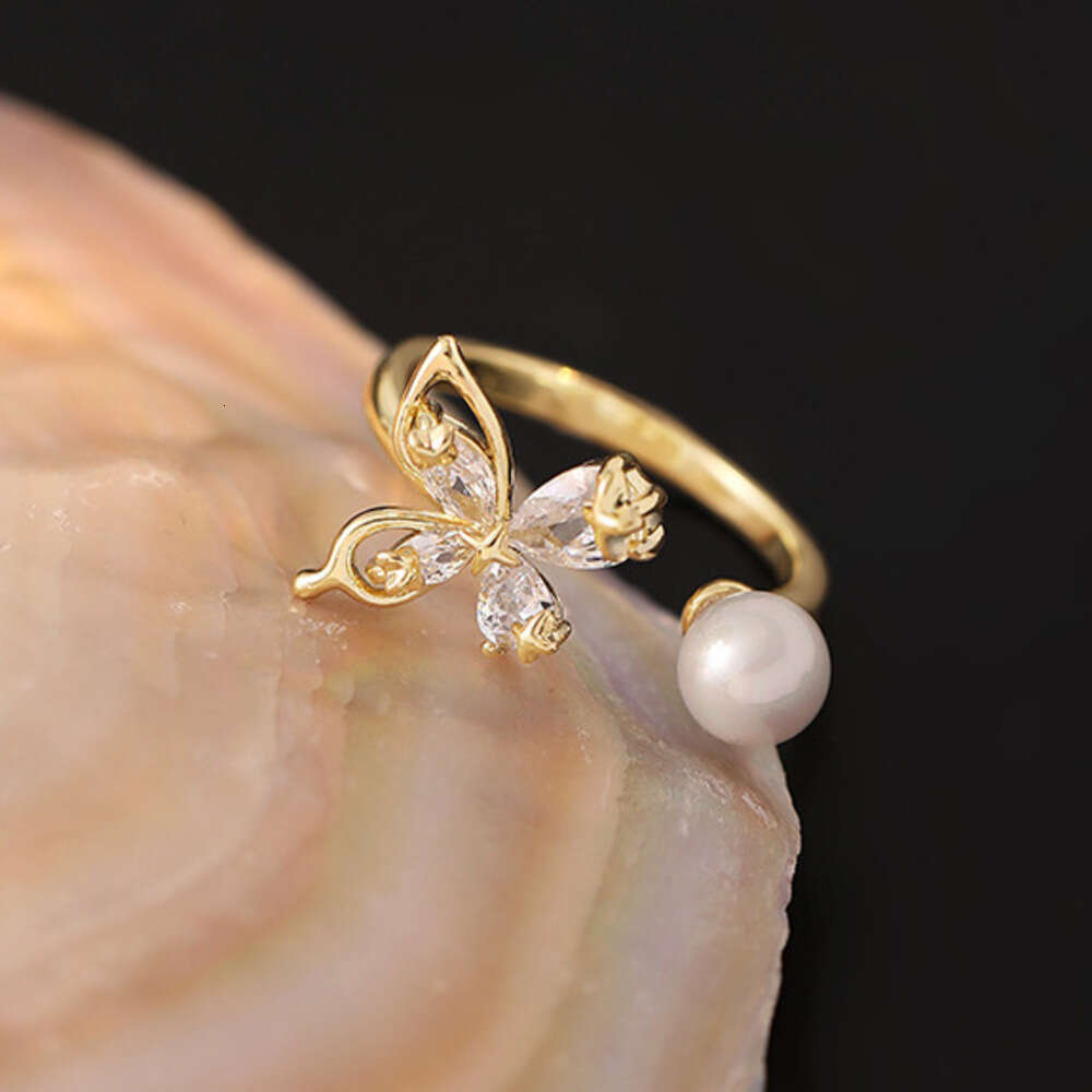 DHcollections French Style Exquisite Elegant Pearl Butterfly Open for Women, Light Luxury Fashion High-end Versatile Index Finger Ring Jewelry