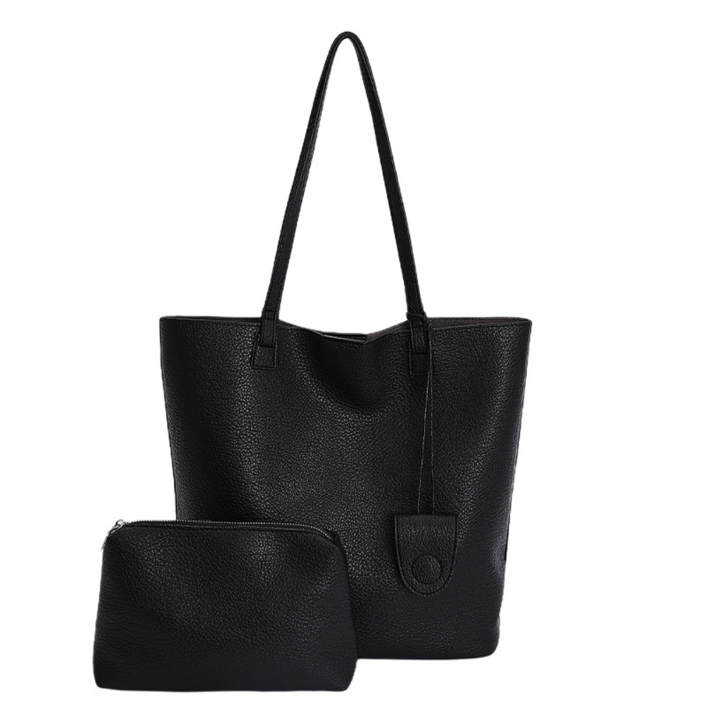 Versatile Autumn Retro Leather Shoulder Bag with Ample Storage Space