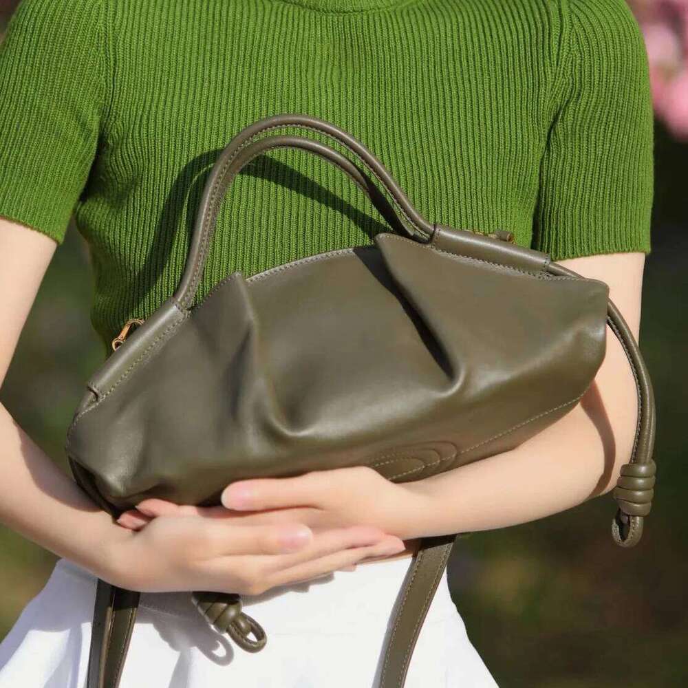 Cowhide Dumpling Genuine Leather Luxury Design Pleated Drawstring Cloud Bag Vintage High Quality Fashion Women Handbag St251110