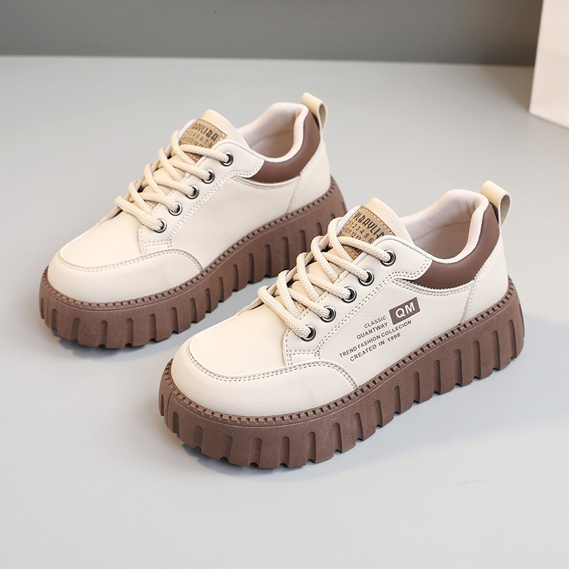 2025 new height increasing board sponge sole wear-resistant street designer fashionable and simple women's shoes