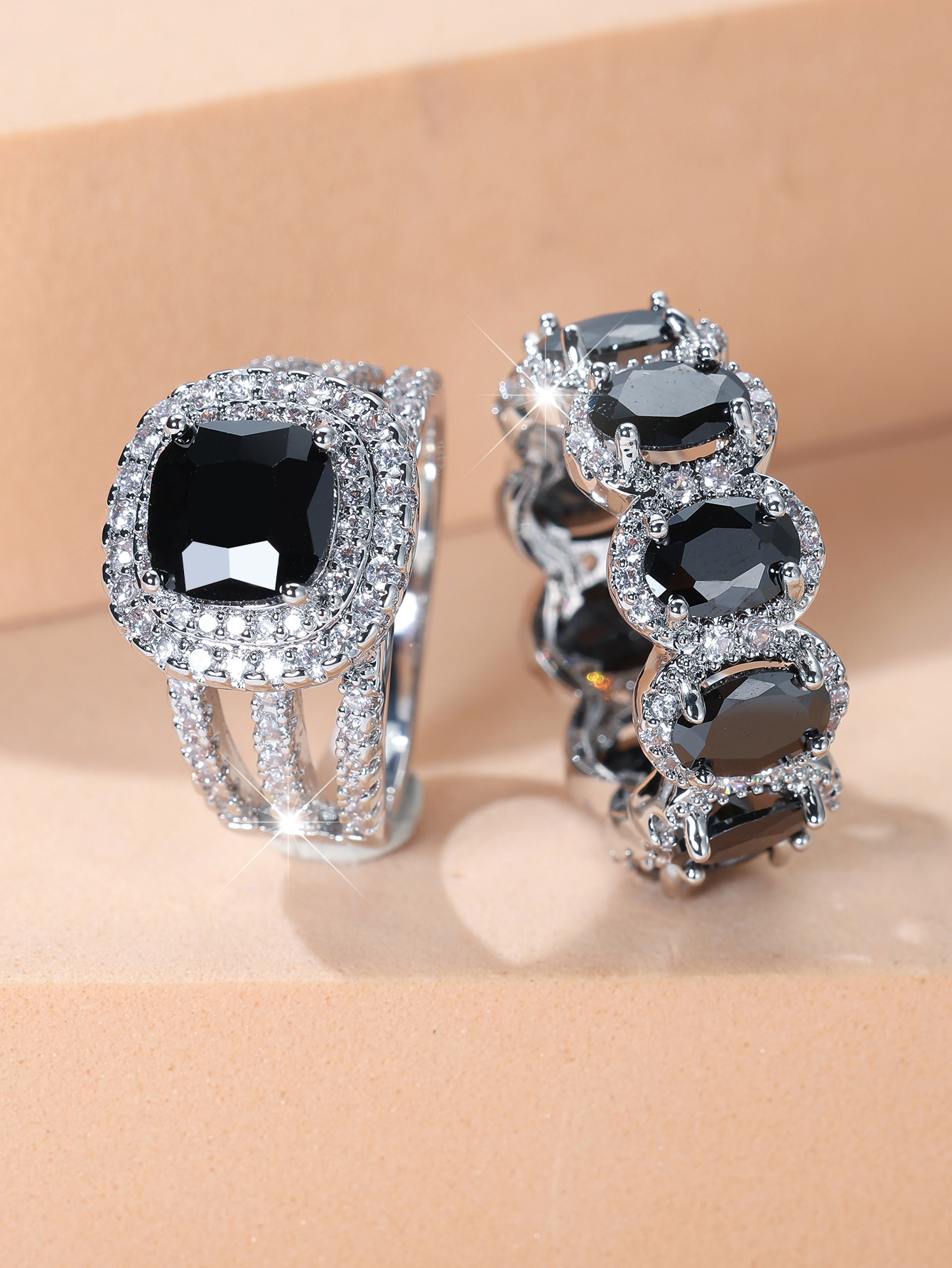 European Designer Rings And American Egg Shaped Fashion Rings With Full Circle Micro Inlaid White Diamond Zircon Rings Luxurious Full Diamond Rings Ar