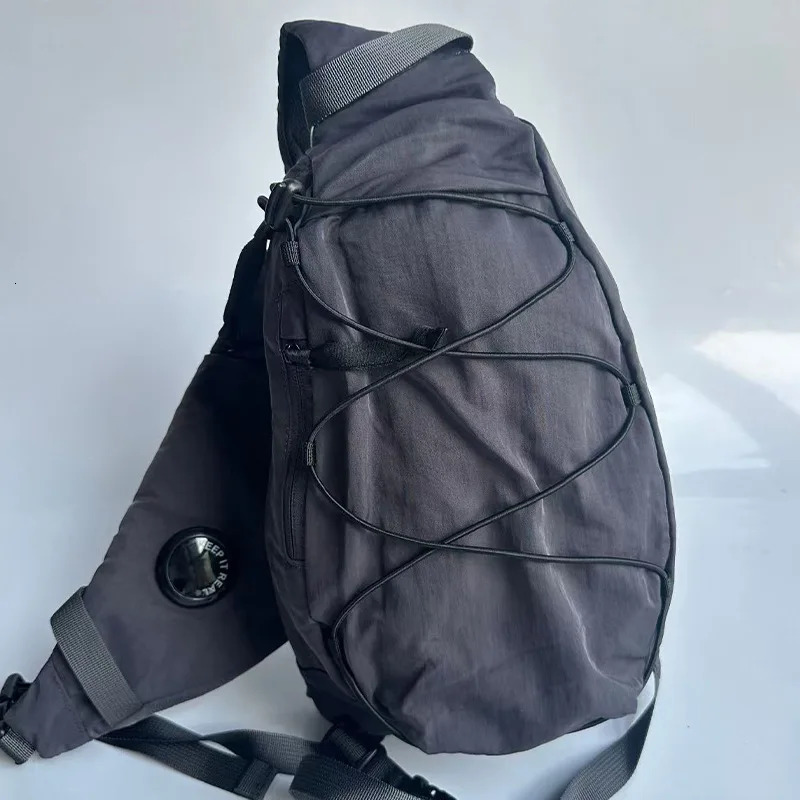 Large capacity mens and womens casual versatile personalized outdoor sports crossbody bag lightweight single shoulder 251110