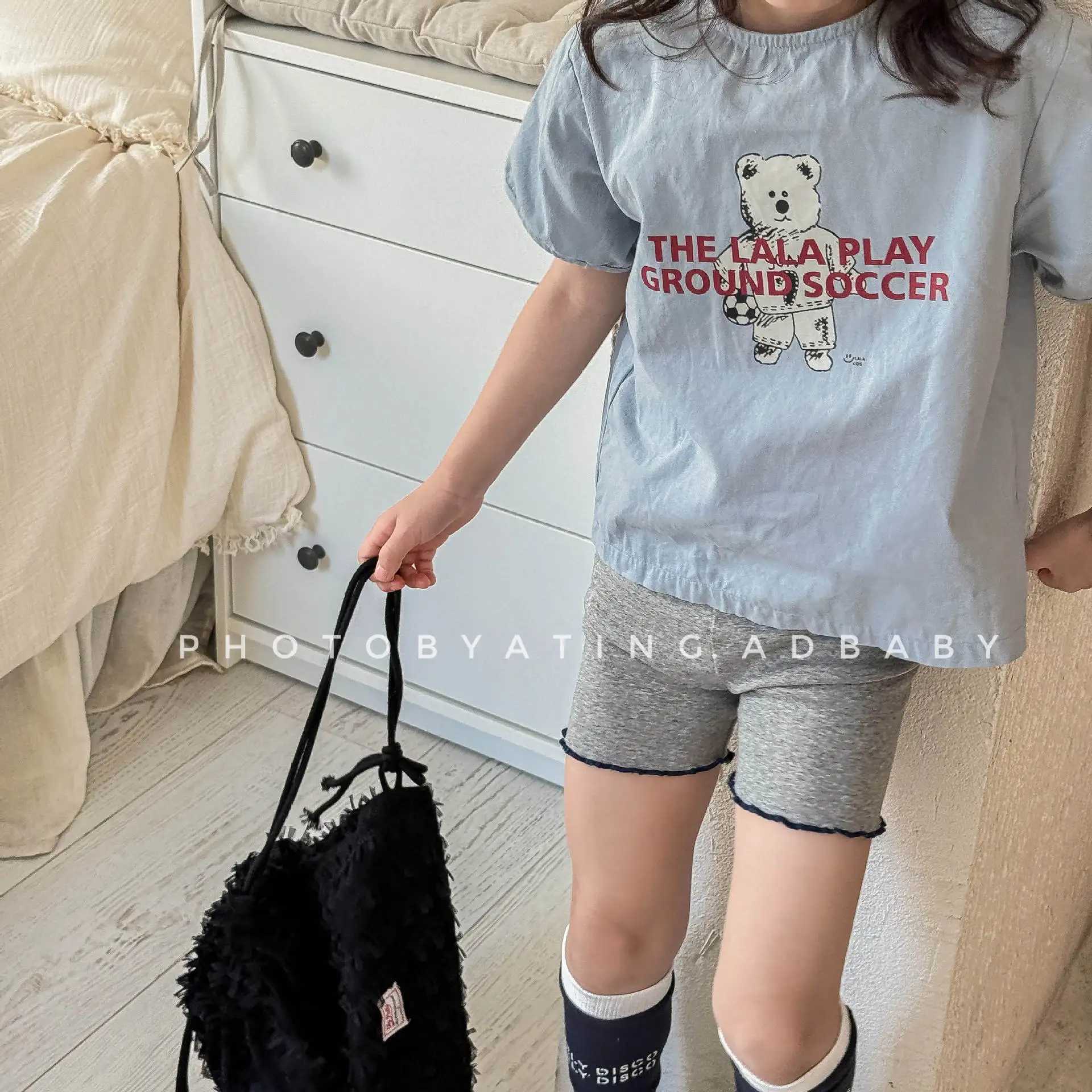 Summer 2025 New Girls Lace Shorts Solid Color Childrens Casual Pants Baby Safety Pants Childrens Anti Slip Shorts Baby Clothing Z250410