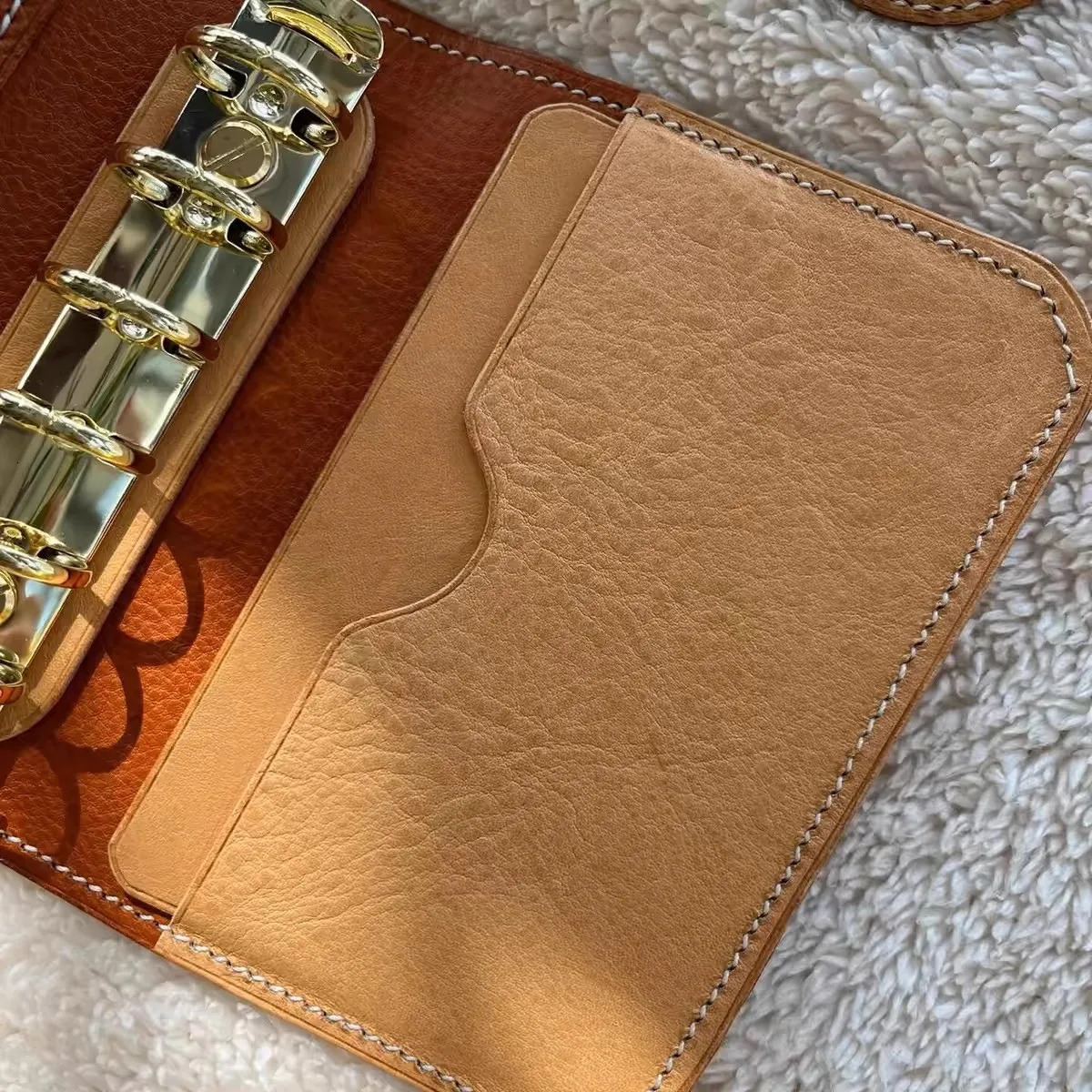 Cute cat A7 notebook retro brown detachable loose-leaf notepad 2 binders portable leather schedule plannerwhith 80 pages 250410