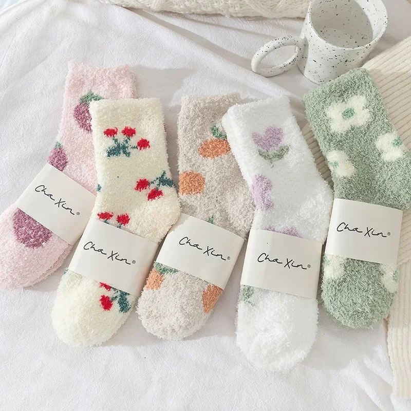 Japanese Kawaii Cute Socks Autumn Winter Thicken Warm Soft Plush Women Socks Coral Fleece Thermal Homewear Floor Sleeping Socks 251106
