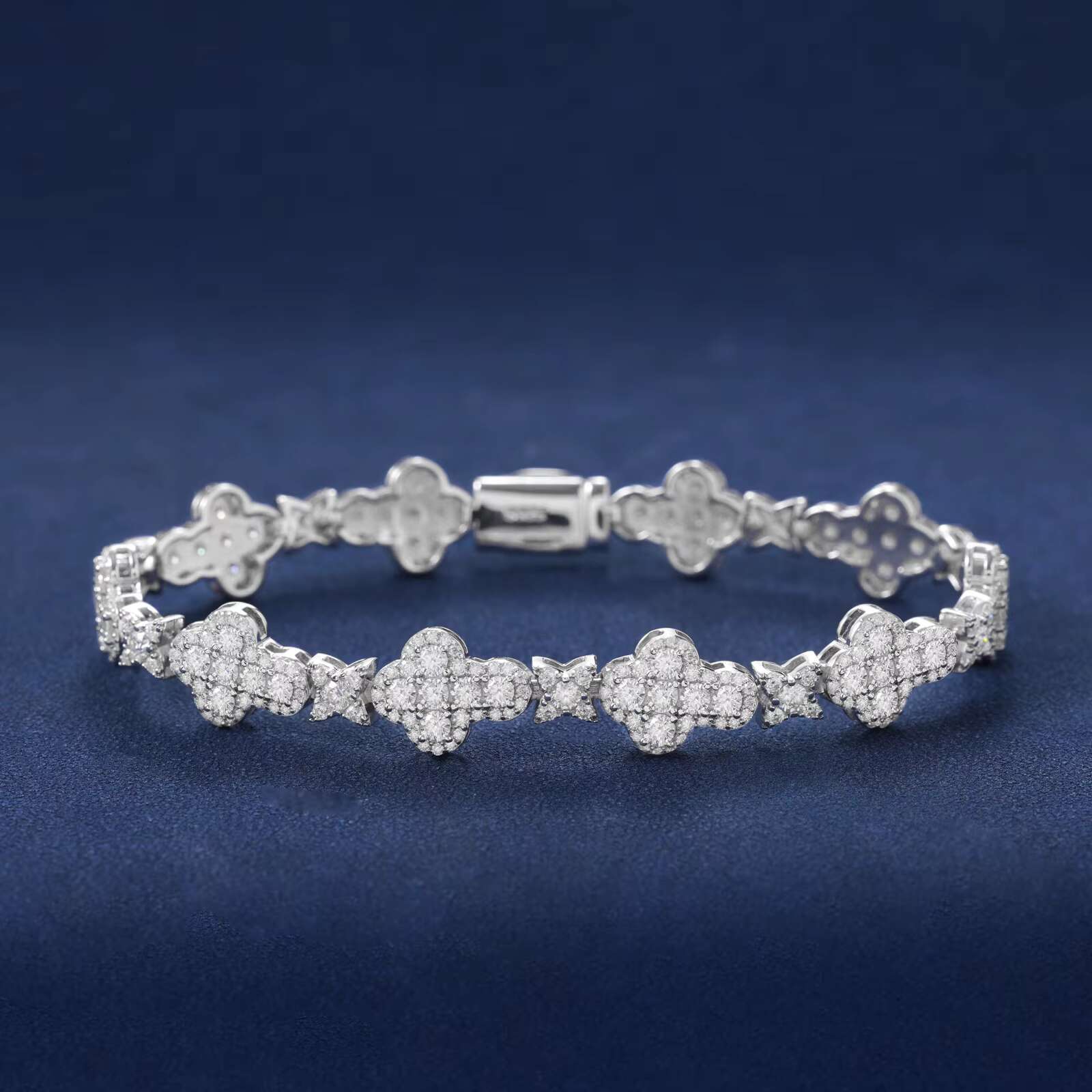 Versatile Mens 10mm White Gold Plated 925 Sterling Silver VVS Moissanite Diamond Iced Star Cross Link Bracelet for Parties