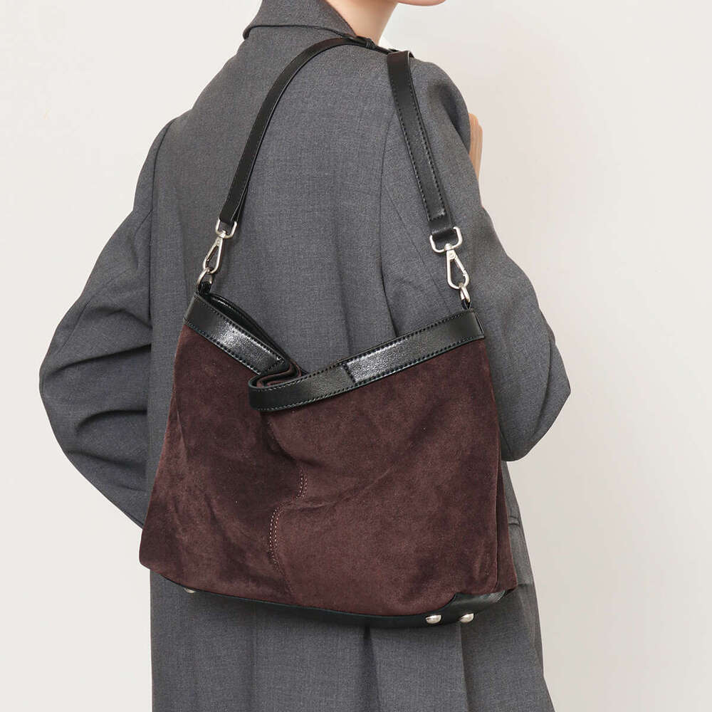 Elegant Retro Tote Bag Burgundy Magnetic Closure, Golden-Tone Hardware, Structured Handbag With Fixed Strap & Detachable Crossbody, Versatile For Work