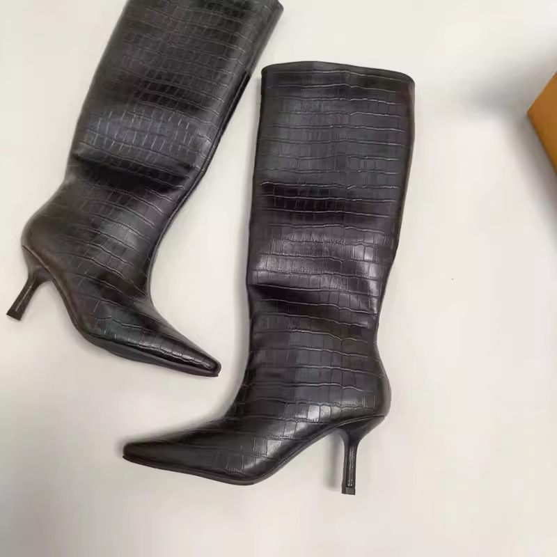 New square high-heeled white crocodile pattern high tube European and American knee high boots designer shoes fashionable snow boots