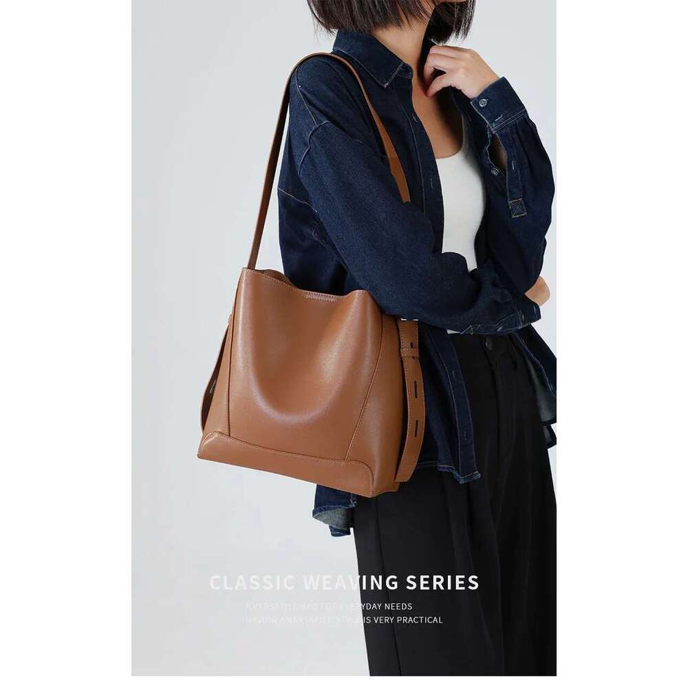 Women Large Korean Cow Flap Shoulder Chain Bag Solid Genuine Leather Female Crossbody Handbag Messenger