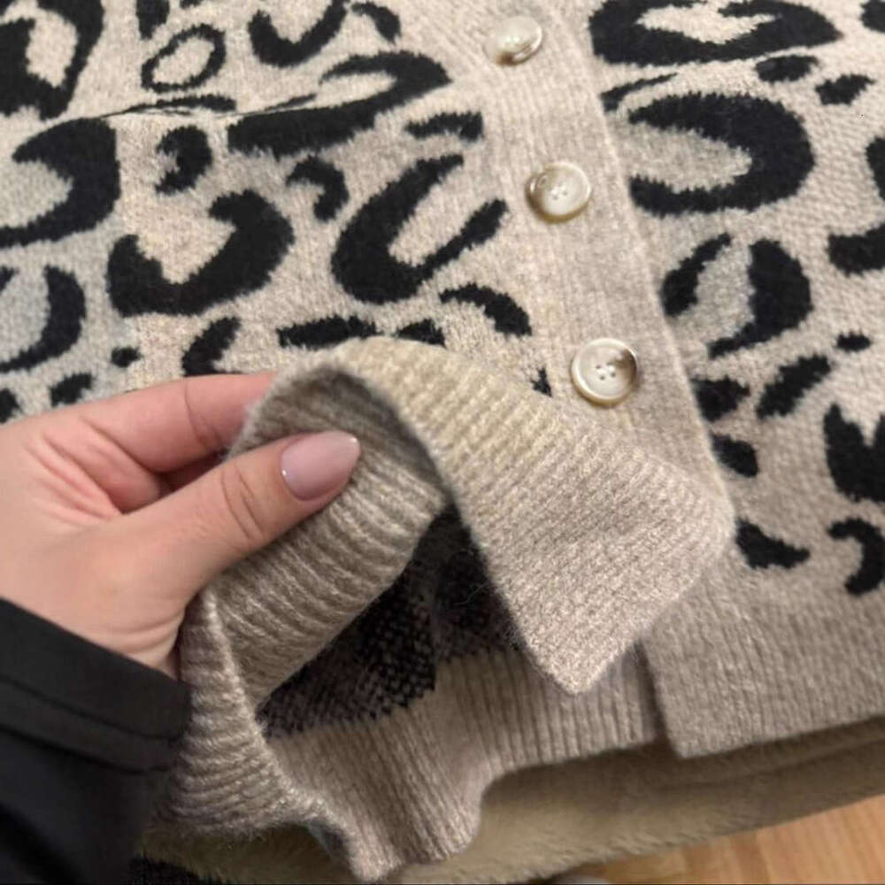 Amazon Cross-Border European and American Autumn Winter New Women's V-Neck Single-Breasted Loose Versatile Knitted Sweater Vest