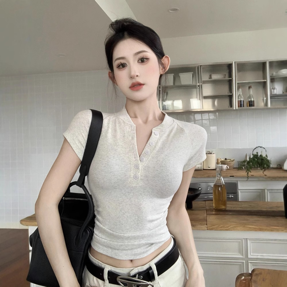 2025S Designer Women S T Shirt Summer New American Button Half Open Collar Sleeved T Shirt For Women Slim Fit Folded Short Bottom Shirt Trendy