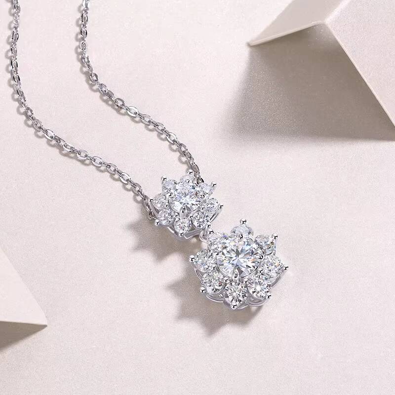 New Model Elegant Double Flower S925 Sterling Silver Women Wedding Pendant Necklace Round Cut White Moissanite Necklace