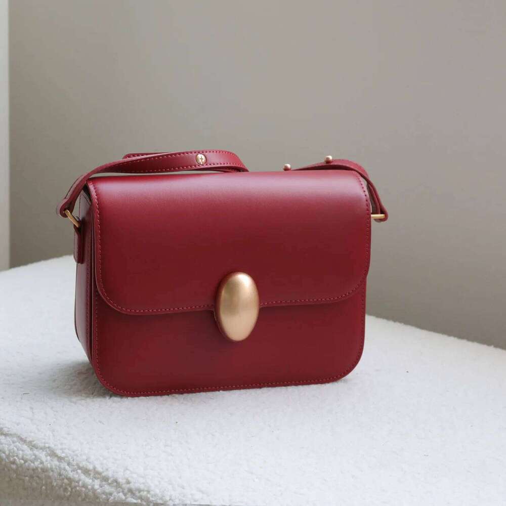 Cowhide Women's Small Square New Niche Design Fashionable Simple Crossbody High Quality Commuter Shoulder Bag 251110