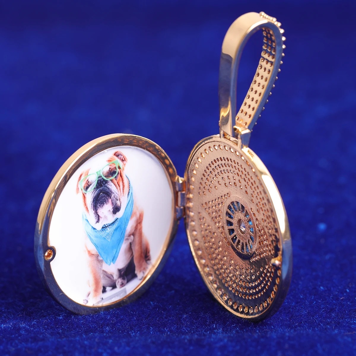 Hip hop Gods Eye Round Photo Pendant with moissanite Trendy Flip Frame Pendant Necklace