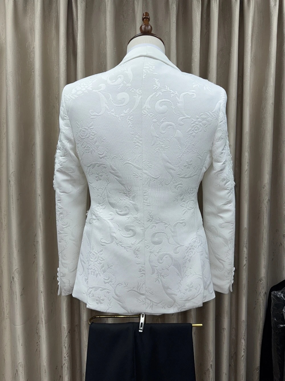 Fashion Men's Jacket Appliques Blazer 2 Pieces Set Shawl Lapel Jacquard Outfits Coat One Button Customized Jacket+Black Pants Plus Size