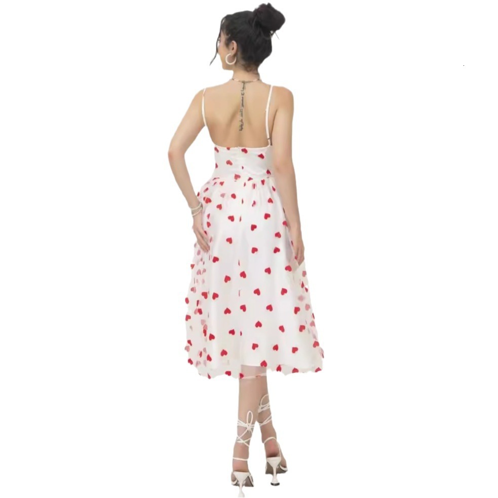 New French style niche exquisite heart peach plush mesh sweet dress slim and fashionable suspender skirt