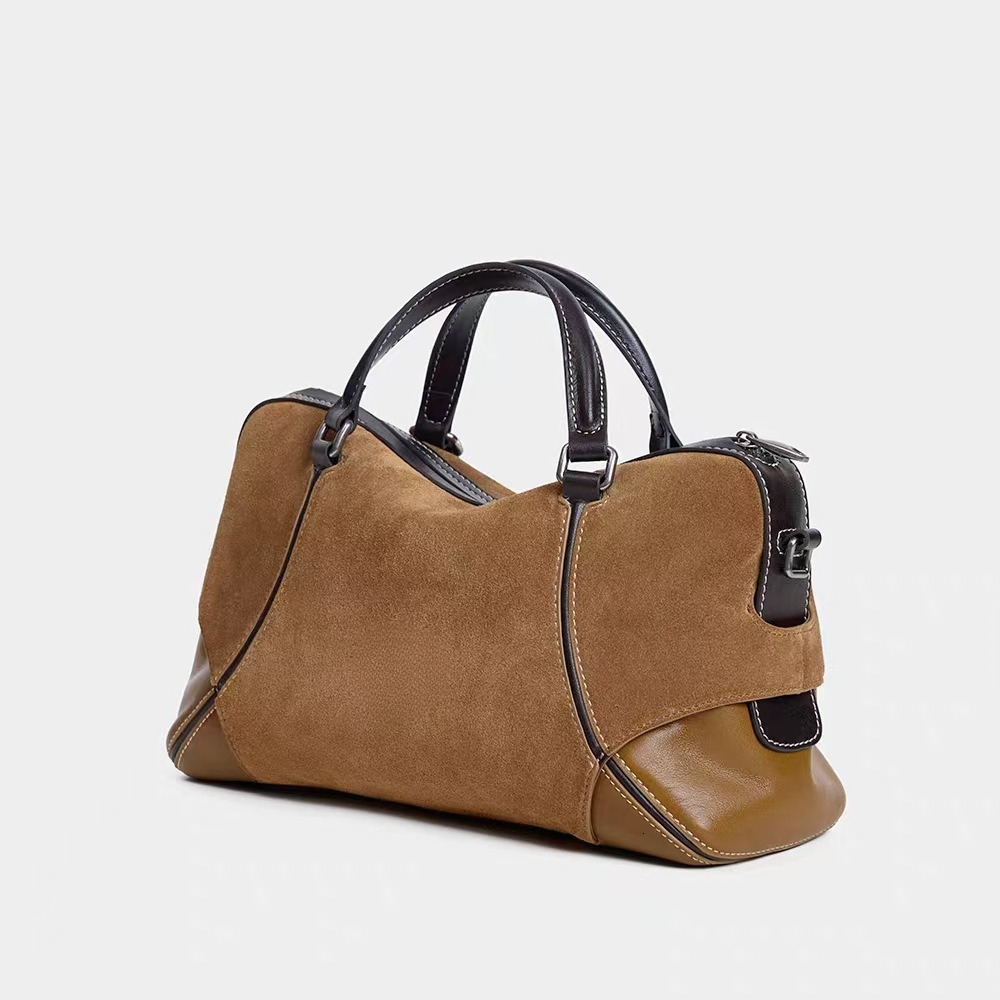 Winter New Luxury Handbag Fashion Trend Designer Bag Boston Bag New Large Capacity Commuter Bag Women's Single Shoulder Crossbody Bag