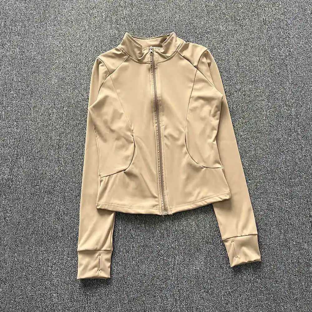 Womens lightweight slim fit long sleeved yoga top fast drying high-end outdoor running and fitness clothingXJ250410