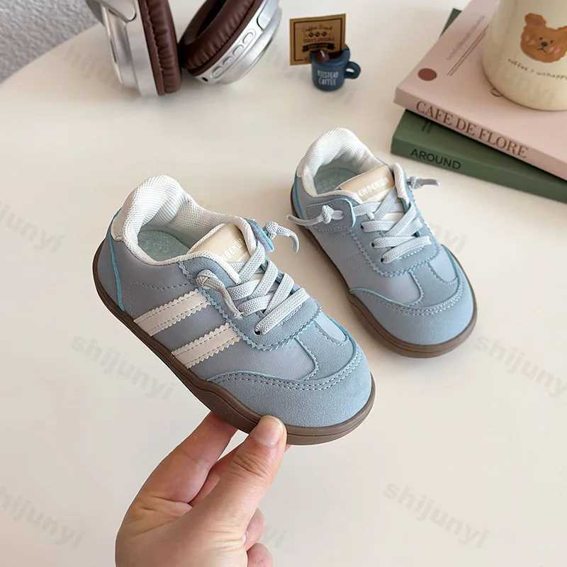 2025 Autumn New Childrens Fashion Trend Low Top Casual Sport Shoes Girls Soft Sole Comfortable Versatile Lace Up Flat Sneakers W251110